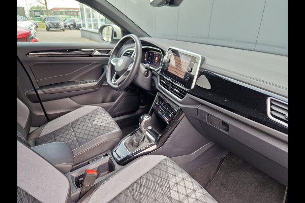 Volkswagen T-Roc 1.5 TSI DSG 150PK R-Line /IQ Drive /IQ Light /Keyless