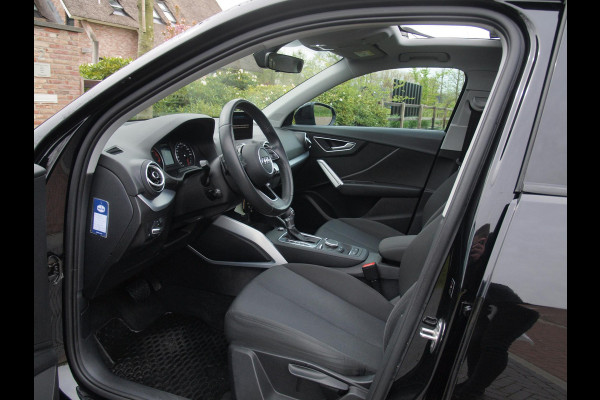 Audi Q2 1.4 TFSI CoD Design Pro Line Plus | Panoramadak | Automaat | Cruise Control | Parkeersensoren |