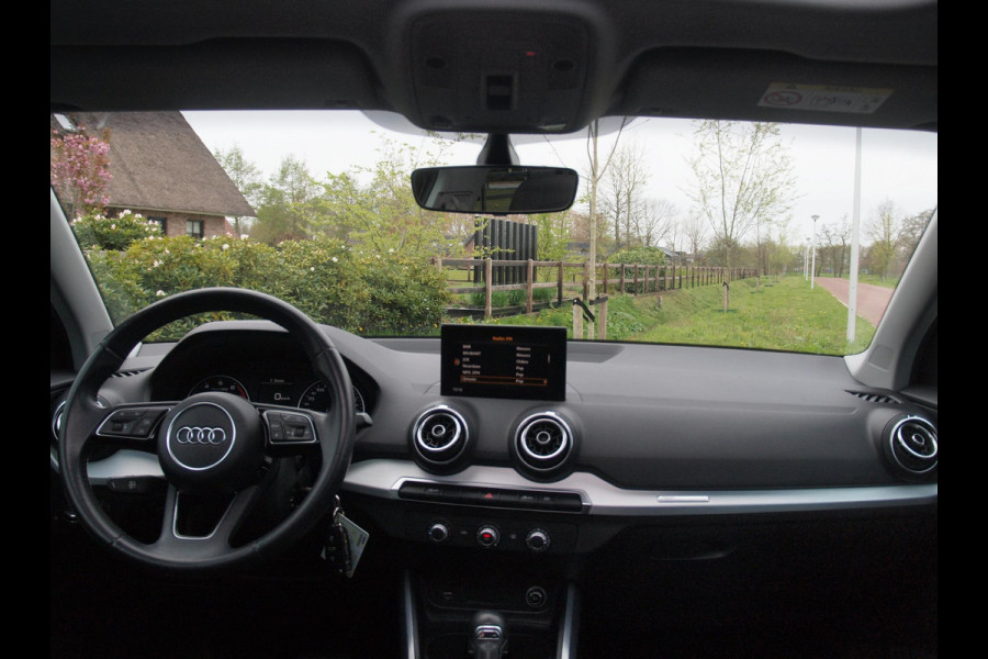 Audi Q2 1.4 TFSI CoD Design Pro Line Plus | Panoramadak | Automaat | Cruise Control | Parkeersensoren |