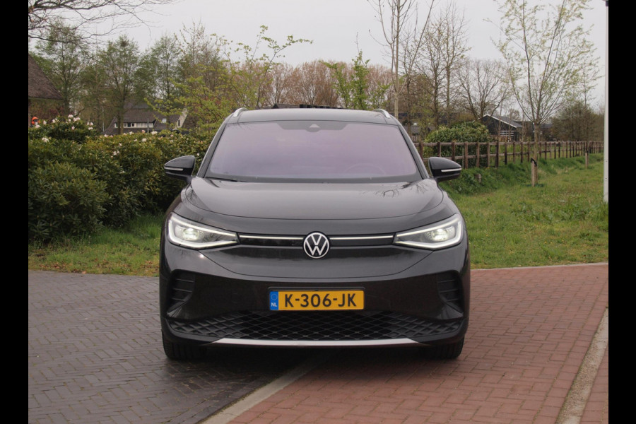 Volkswagen ID.4 First Max 77 kWh | Panoramadak | Heads-Up Display | 360 Camera | Trekhaak | Sfeerverlichting |