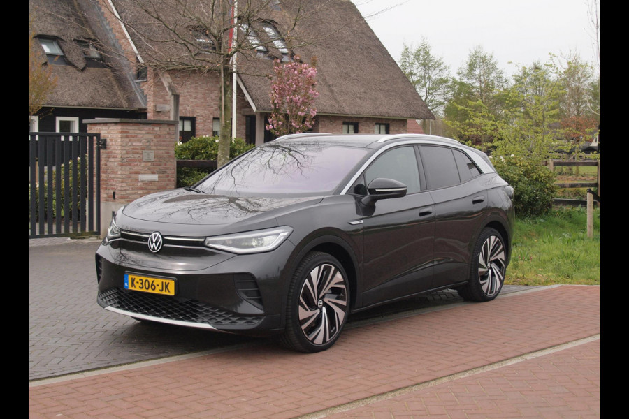 Volkswagen ID.4 First Max 77 kWh | Panoramadak | Heads-Up Display | 360 Camera | Trekhaak | Sfeerverlichting |