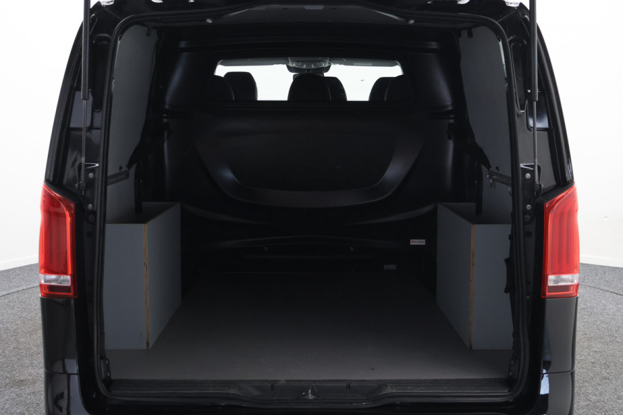 Mercedes-Benz Vito 114 CDI Lang DC Comfort 6p. Leer, Camera, LED, Apple Carplay, Trekhaak, Climate, 18"