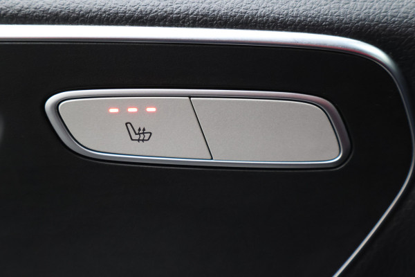 Mercedes-Benz Vito 114 CDI Lang DC Comfort 6p. Leer, Camera, LED, Apple Carplay, Trekhaak, Climate, 18"