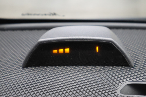 Mercedes-Benz Vito 114 CDI Lang DC Comfort 6p. Leer, Camera, LED, Apple Carplay, Trekhaak, Climate, 18"