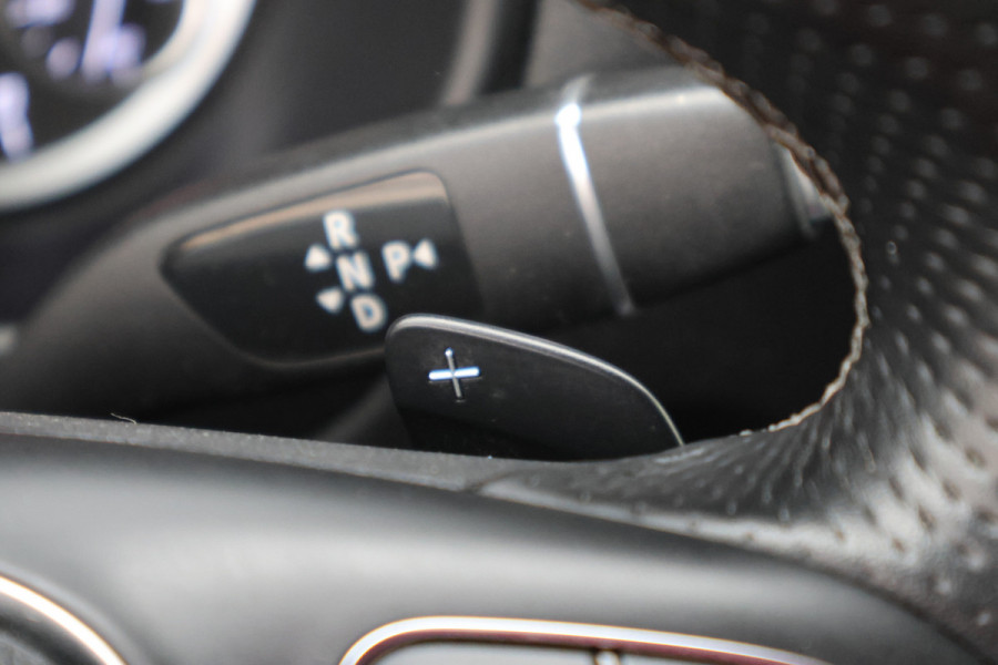 Mercedes-Benz Vito 114 CDI Lang DC Comfort 6p. Leer, Camera, LED, Apple Carplay, Trekhaak, Climate, 18"