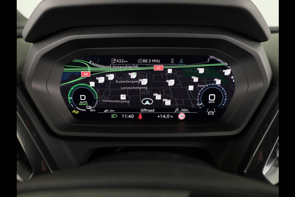 Audi Q4 e-tron 45 quattro S edition Competition 82 kWh 286pk | Assistentiepakket plus | Ambiente verlichting | Optiekpakket zwart plus | Privacy glas |