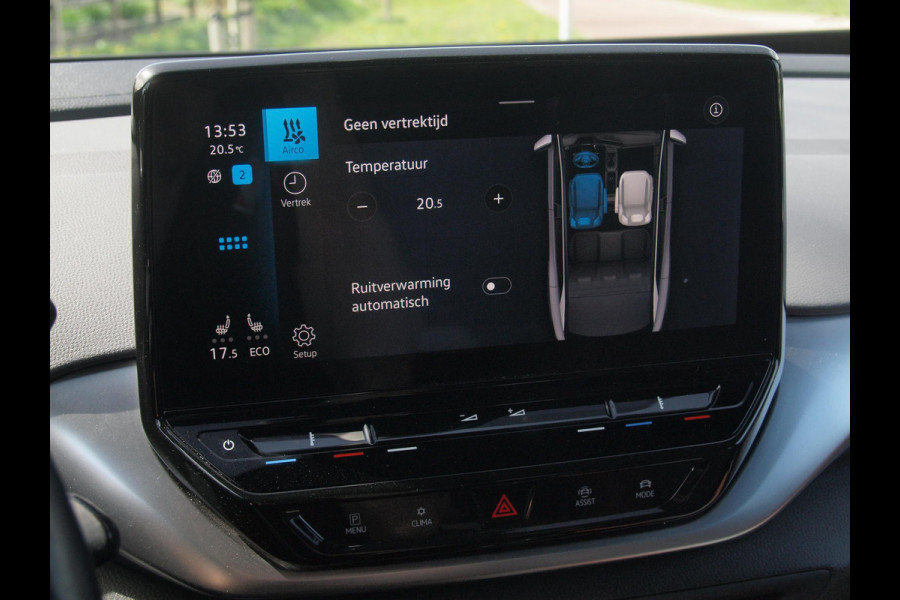 Volkswagen ID.4 First 77 kWh | Camera | Trekhaak | Sfeerverlichting | ACC | Apple Carplay |