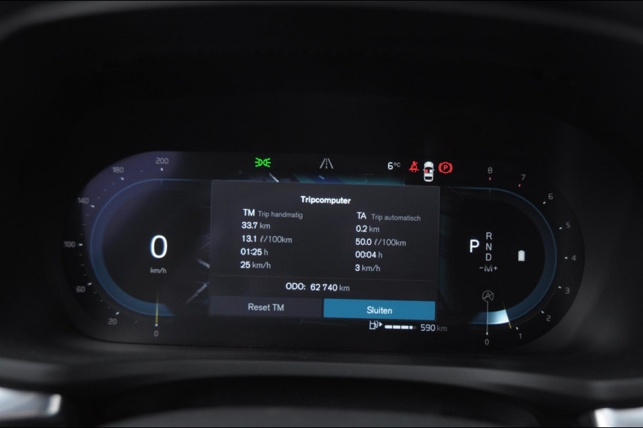 Volvo V60 B4 211PK Automaat Plus Bright / Adaptieve cruise control / BLIS / Elektrische stoelen / stuur - stoelverwarming / elektrische achterklep