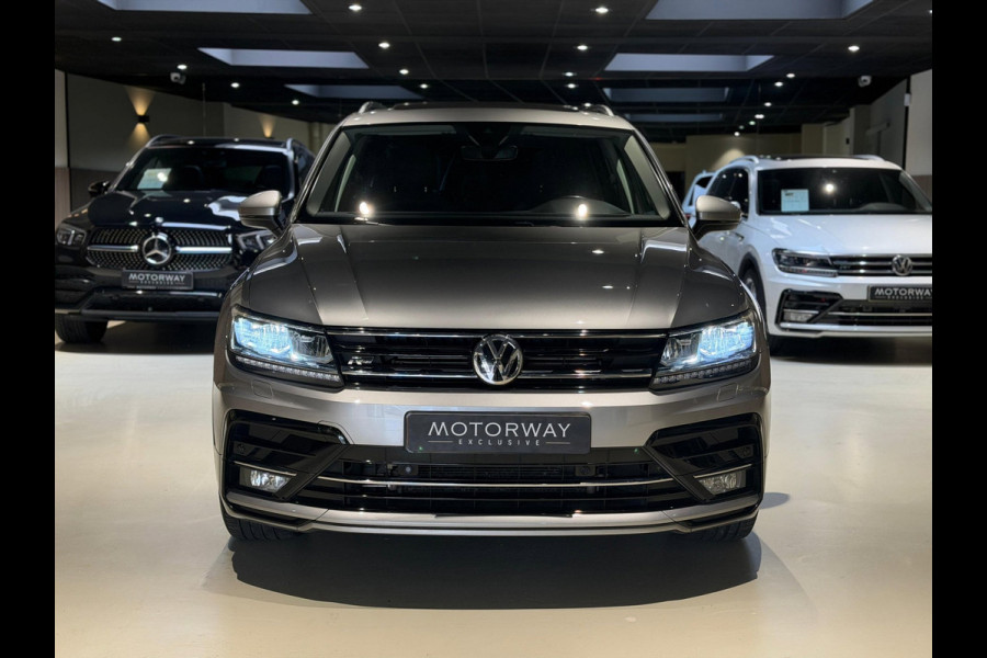Volkswagen Tiguan 2.0 TSI 4Motion R-Line|Keyless|Pano|Trekhaak|