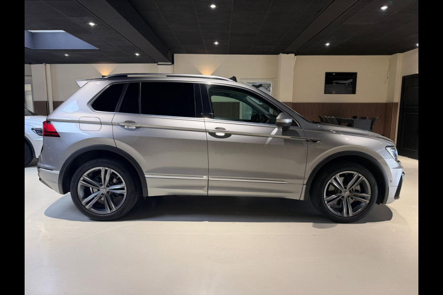 Volkswagen Tiguan 2.0 TSI 4Motion R-Line|Keyless|Pano|Trekhaak|
