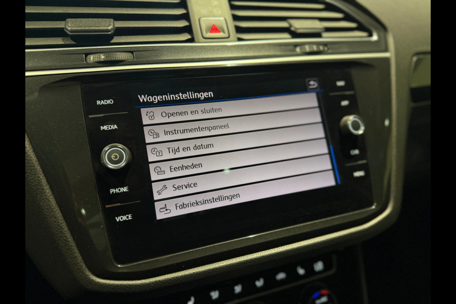 Volkswagen Tiguan 2.0 TSI 4Motion R-Line|Keyless|Pano|Trekhaak|