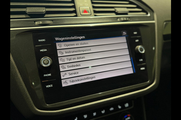Volkswagen Tiguan 2.0 TSI 4Motion R-Line|Keyless|Pano|Trekhaak|