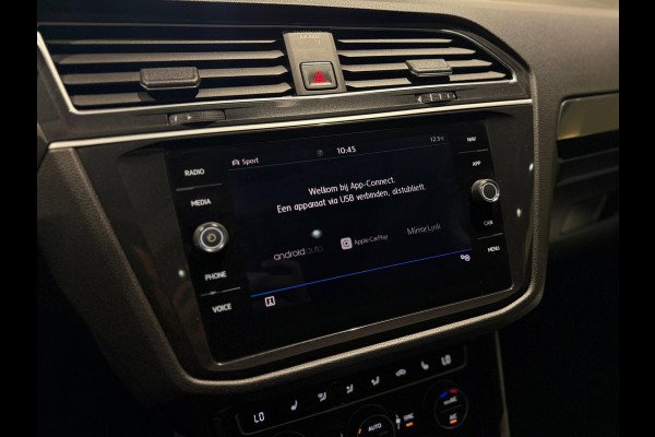 Volkswagen Tiguan 2.0 TSI 4Motion R-Line|Keyless|Pano|Trekhaak|