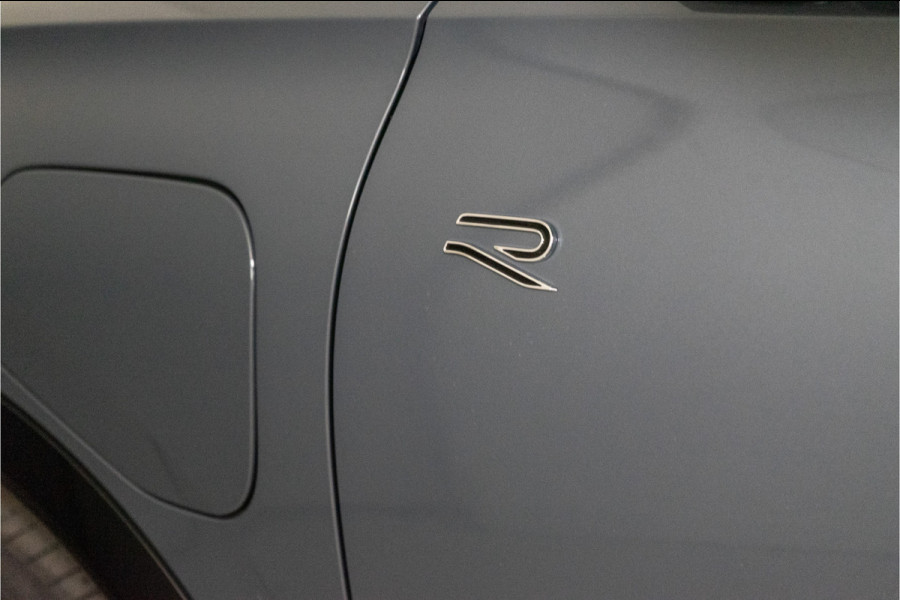 Volkswagen Tiguan 1.5 eHybrid R-Line Edition 272PK | NL AUTO | Pano | Trekhaak | 360 | IQ | Fabrieksgarantie