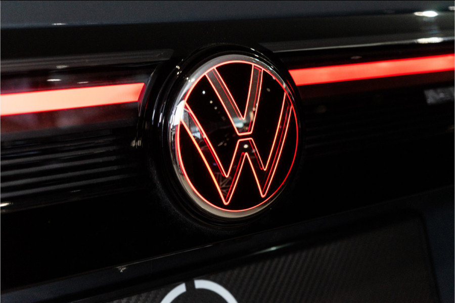 Volkswagen Tiguan 1.5 eHybrid R-Line Edition 272PK | NL AUTO | Pano | Trekhaak | 360 | IQ | Fabrieksgarantie