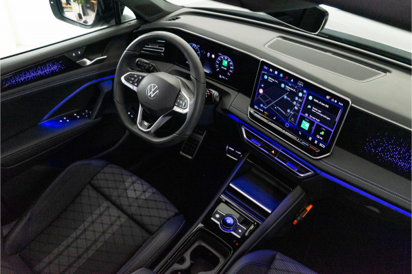 Volkswagen Tiguan 1.5 eHybrid R-Line Edition 272PK | NL AUTO | Pano | Trekhaak | 360 | IQ | Fabrieksgarantie