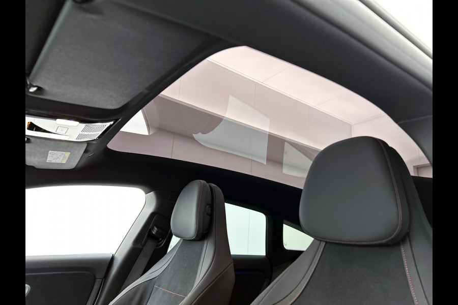 Mercedes-Benz CLA-Klasse Shooting Brake 250+ Business Solution AMG 85 kWh | Premium pakket | Nightpakket | Winterpakket | Vast panoramadak | Gezichtsherkenning | Smartphone integratie |