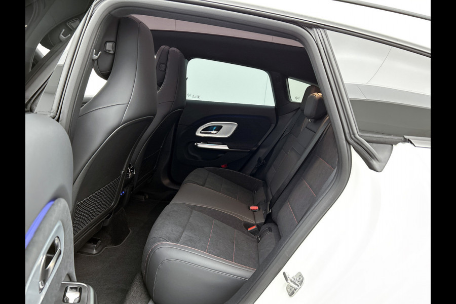 Mercedes-Benz CLA-Klasse Shooting Brake 250+ Business Solution AMG 85 kWh | Premium pakket | Nightpakket | Winterpakket | Vast panoramadak | Gezichtsherkenning | Smartphone integratie |