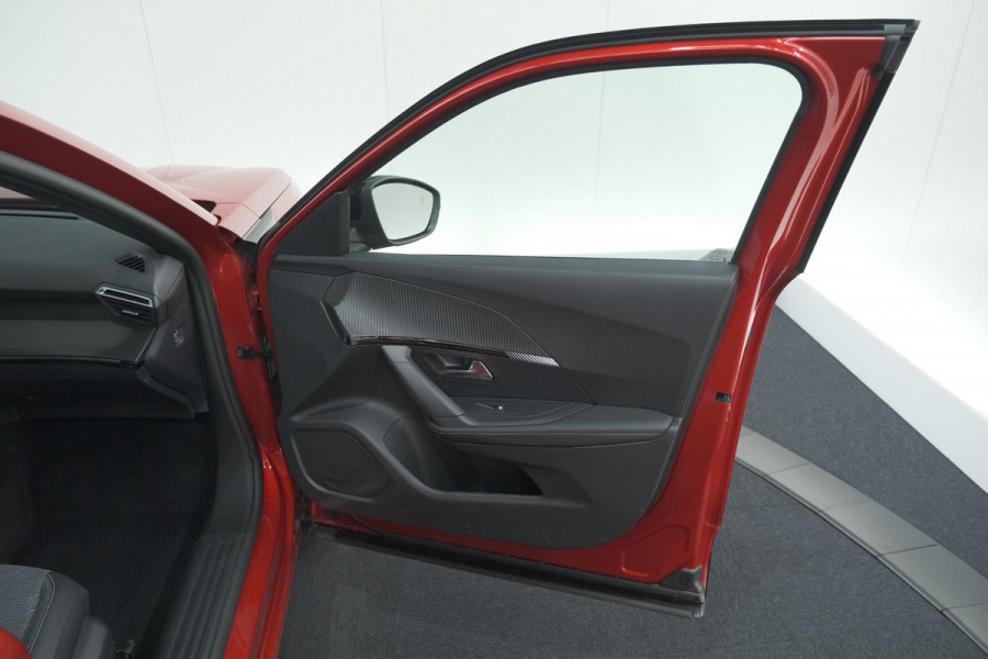 Peugeot 2008 Hybrid 145 e-DCS6 Allure | 360 Camera | Adaptieve Cruise Control | Navigatie | Dodehoekdetectie