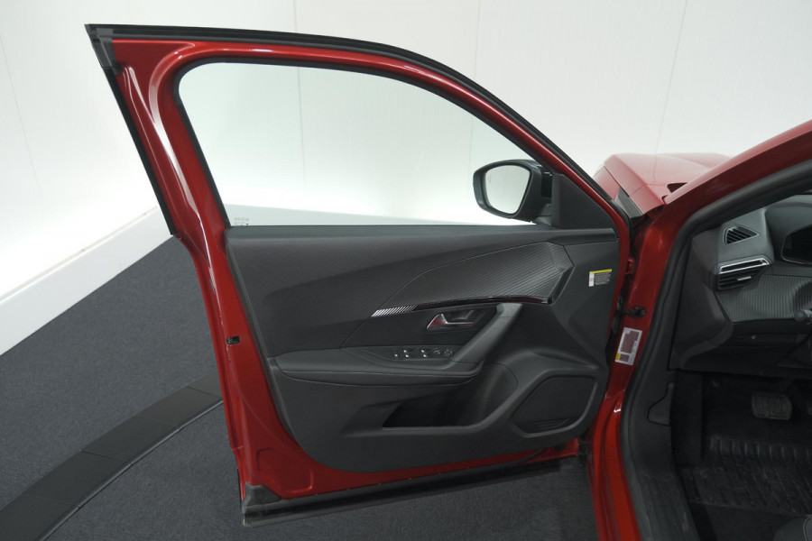 Peugeot 2008 Hybrid 145 e-DCS6 Allure | 360 Camera | Adaptieve Cruise Control | Navigatie | Dodehoekdetectie