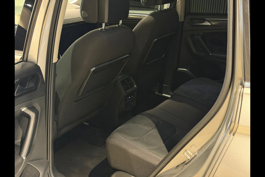 Volkswagen Tiguan 2.0 TSI 4Motion R-Line|Keyless|Pano|Trekhaak|