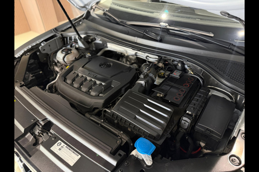 Volkswagen Tiguan 2.0 TSI 4Motion R-Line|Keyless|Pano|Trekhaak|
