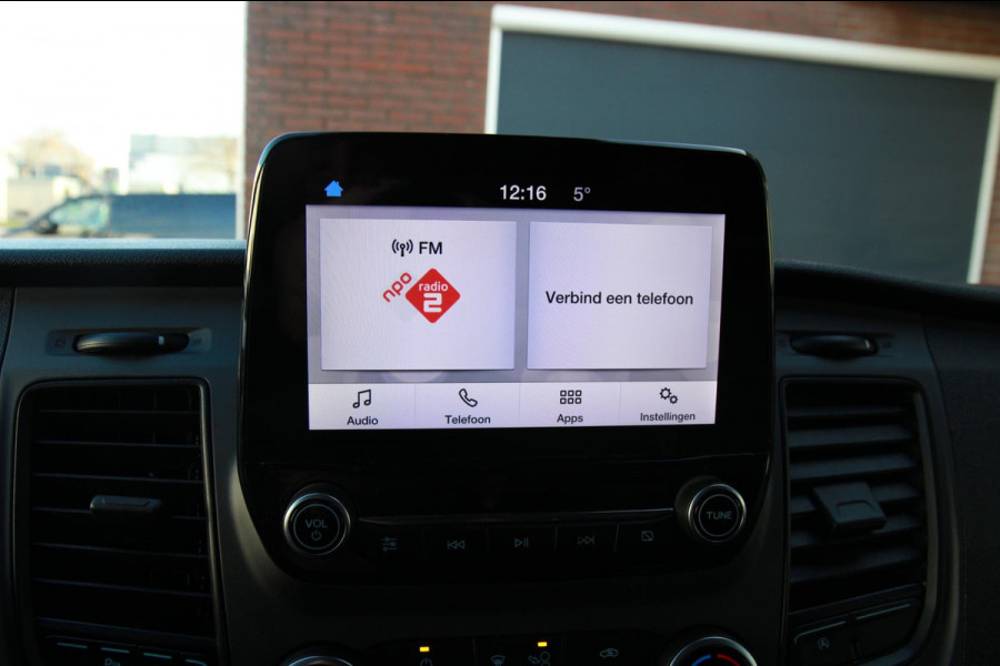 Ford Transit Custom 320 2.0 TDCI 130PK Automaat L1H1 Trend / Trekhaak / Sync 3 app connect