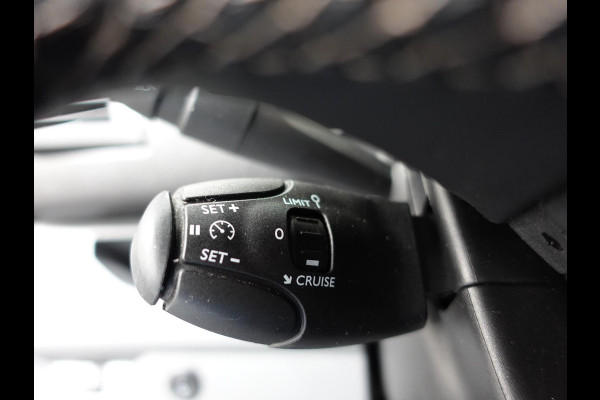 Opel Vivaro 2.0 CDTI L3H1 145PK Dubbele Cabine Automaat Airco Apple Carplay/Android Auto Navigatie Trekhaak Camera Parkeersensoren