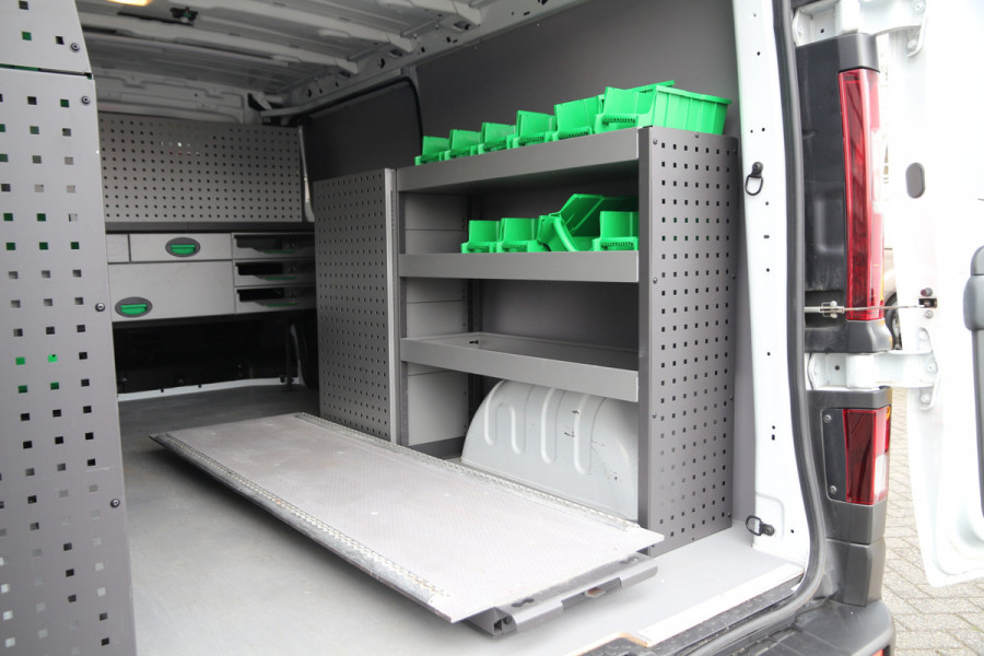 Renault Trafic 2.0 DCI 150 | Aut. | 2x Schuifdeur | Omvormer | Inrichting | Airco..
