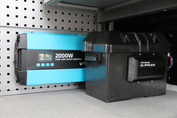 Renault Trafic 2.0 DCI 150 | Aut. | 2x Schuifdeur | Omvormer | Inrichting | Airco..