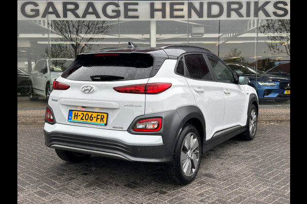 Hyundai Kona EV Fashion 64 kWh | SOH: 95,5% | Full LED | Blindspot | Elektr Stoelen | Two Tone White  - Darknight metallic |