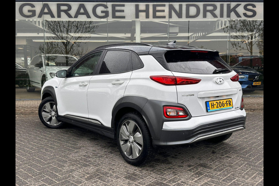 Hyundai Kona EV Fashion 64 kWh | SOH: 95,5% | Full LED | Blindspot | Elektr Stoelen | Two Tone White  - Darknight metallic |