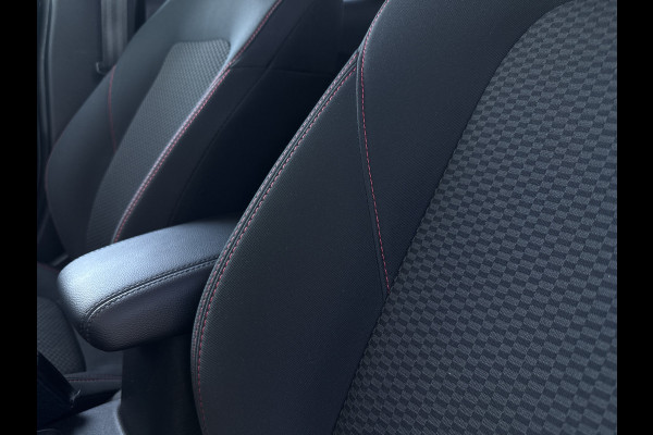 Ford Fiesta 1.0 EcoBoost ST-Line | NL-auto | Navi | Carplay | Led | PDC