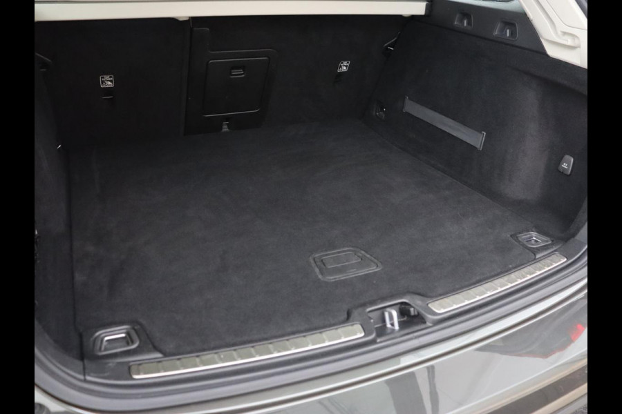 Volvo V60 2.0 T6 Twin Engine AWD Momentum Pro | SOH 88% | Stoelverwarming | Adaptive cruise | Carplay | Half leder | Navigatie | Full LED | Parkeerhulp | Climate control | Bluetooth | PHEV | Plug In