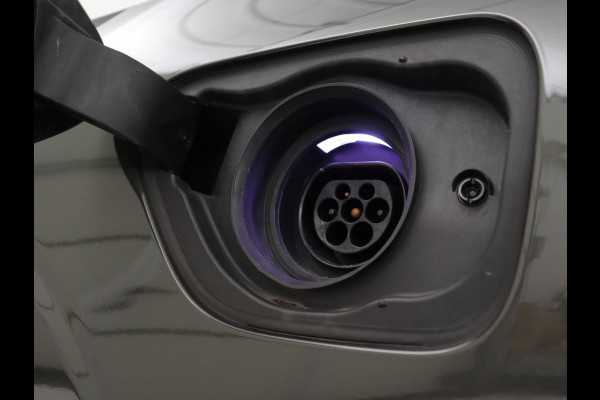 Volvo V60 2.0 T6 Twin Engine AWD Momentum Pro | SOH 88% | Stoelverwarming | Adaptive cruise | Carplay | Half leder | Navigatie | Full LED | Parkeerhulp | Climate control | Bluetooth | PHEV | Plug In