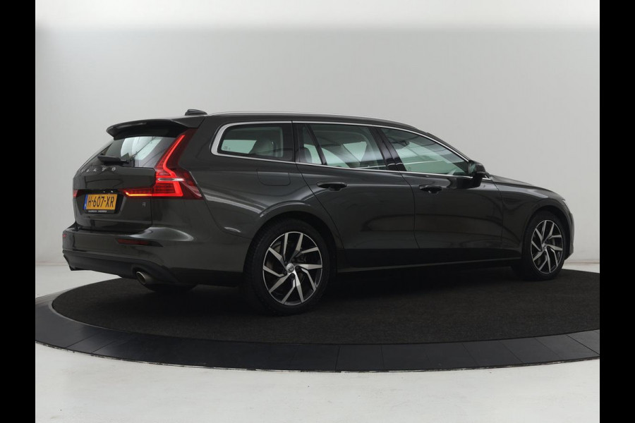 Volvo V60 2.0 T6 Twin Engine AWD Momentum Pro | SOH 88% | Stoelverwarming | Adaptive cruise | Carplay | Half leder | Navigatie | Full LED | Parkeerhulp | Climate control | Bluetooth | PHEV | Plug In
