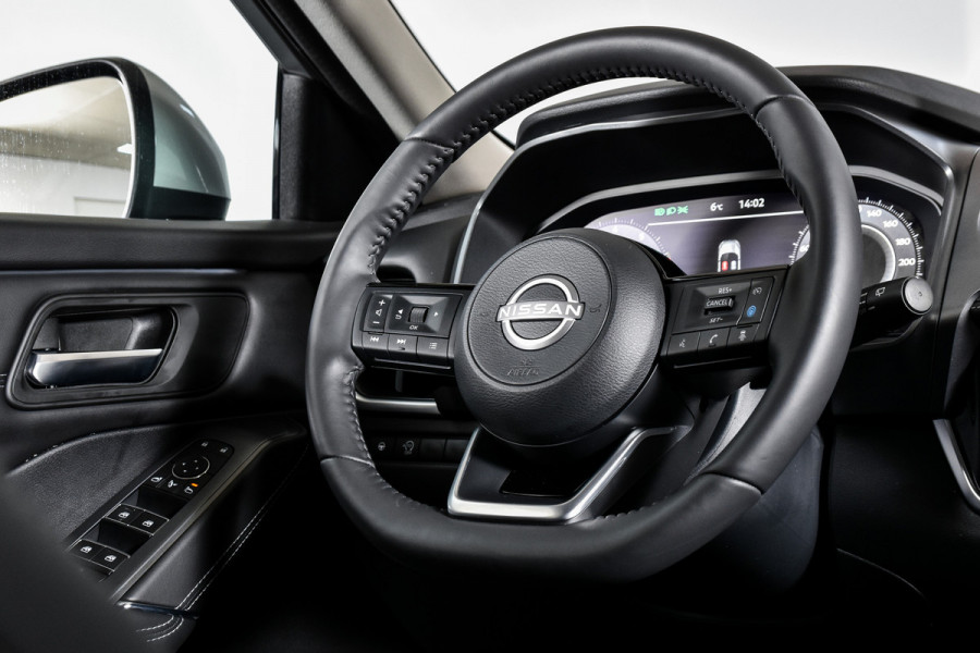 Nissan QASHQAI 1.3 MHEV 158 PK Xtronic N-Connecta - Automaat | Panodak | Cold Pack | Dig. Cockpit | Adapt. Cruise | 360 Camera | PDC | NAV + App Connect | LM 18" | ECC | 5765