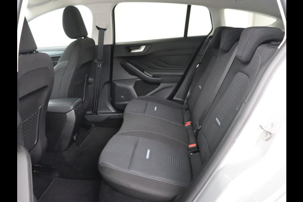 Ford Focus 1.0 EcoBoost Hybrid Active X | Carplay | Navigatie | Full LED | Keyless | DAB | Digital Cockpit | Climate control | Parkeerhulp | Cruise control | Blueooth