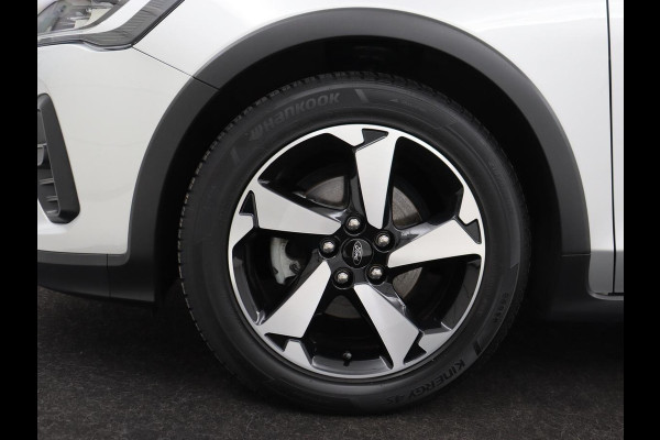Ford Focus 1.0 EcoBoost Hybrid Active X | Carplay | Navigatie | Full LED | Keyless | DAB | Digital Cockpit | Climate control | Parkeerhulp | Cruise control | Blueooth