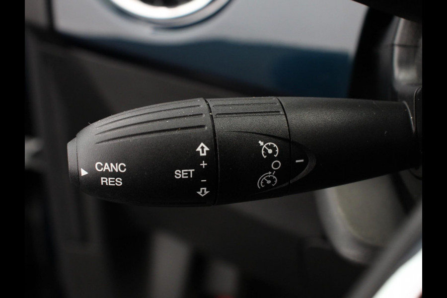 Fiat 500 1.0 Hybrid Vita Comfort Airco Cruise control Parkeersensoren achter Elektrische ramen
