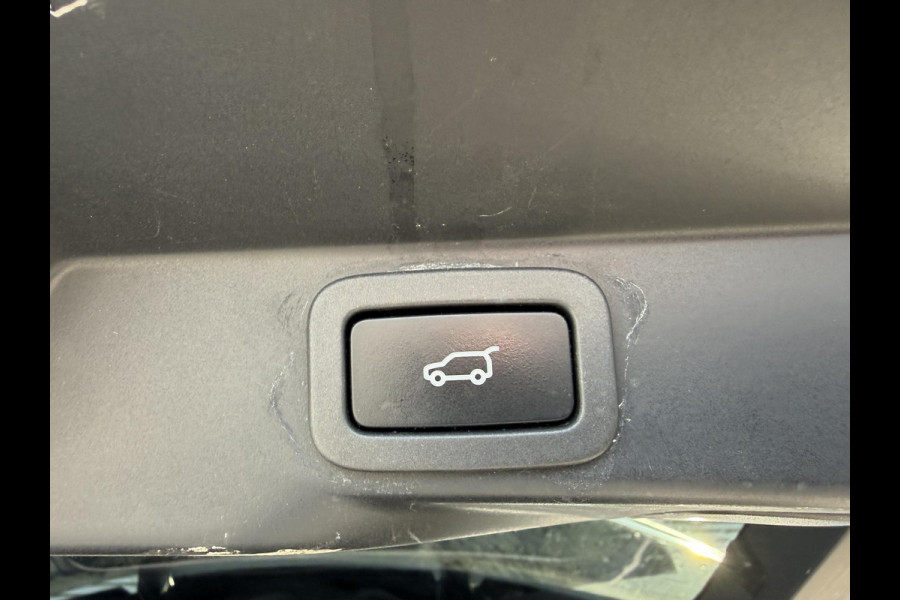 Land Rover Range Rover Sport 4.4 SDV8 HSE Dynamic | Panoramadak | Camera | Head-Up Display | Meridan | Elektrische Achterklep |