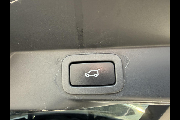 Land Rover Range Rover Sport 4.4 SDV8 HSE Dynamic | Panoramadak | Camera | Head-Up Display | Meridan | Elektrische Achterklep |