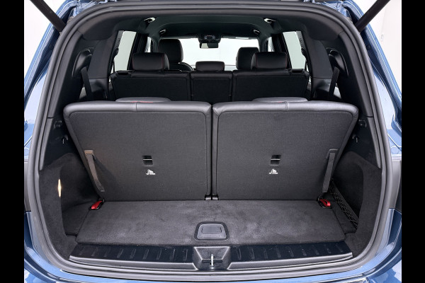 Mercedes-Benz Glb 200 AMG 7-zits // Camera // Sfeerverlichting // Augmented Reallity // Alarm // Nightpakket // 19" AMG // LED