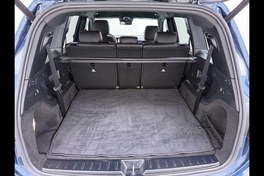 Mercedes-Benz Glb 200 AMG 7-zits // Camera // Sfeerverlichting // Augmented Reallity // Alarm // Nightpakket // 19" AMG // LED