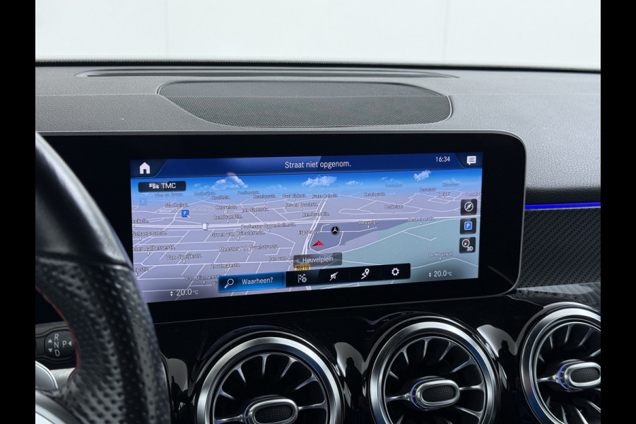 Mercedes-Benz Glb 200 AMG 7-zits // Camera // Sfeerverlichting // Augmented Reallity // Alarm // Nightpakket // 19" AMG // LED