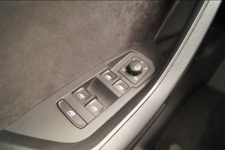 Škoda Kodiaq 1.5 TSI 150pk Sportline Business 7-persoons -PANO-