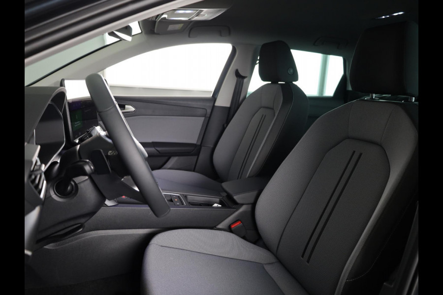 Seat Leon Sportstourer 1.5 TSI e-Hybrid Style Business Intense | Carplay (draadloos) | Navigatie | Adaptieve Cruise | Sensoren V+A + Achteruitrijcamera | Grootlicht Assistent
