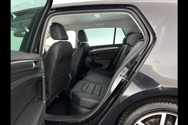 Volkswagen e-Golf (INCL-BTW) *HEATPUMP | LEATHER | ADAPTIVE-CRUISE | FULL-LED | DYNAUDIO | BLINDSPOT | DIGI-COCKPIT | NAVI-FULLMAP | CAMERA | KEYLESS | ECC | CCS-FASTLOADER | PDC | 17''ALU*