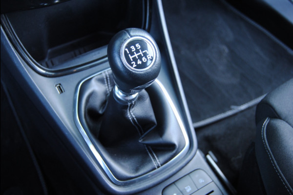 Ford Puma 1.0 EB Hyb. Tit. X | Apple Carplay | Trekhaak | Stoelverwarming