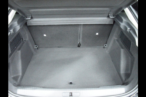 Citroën C4 1.2 Hybrid 145pk Collection CAMERA MET SENSOREN | NAVI & CARPLAY | E.C.C. | STOELVERWARMING | UIT VOORRAAD LEVERBAAR